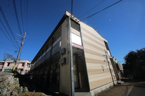 レオパレスコスモわたなべの物件外観写真